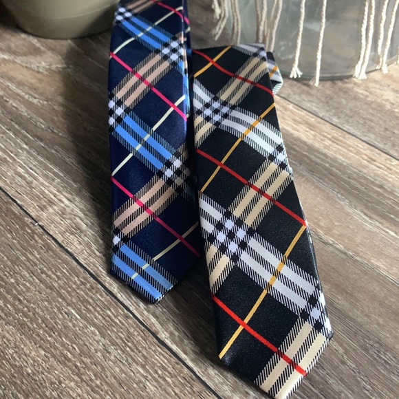 2 Skinny Neckties!! - Picture 2 of 5